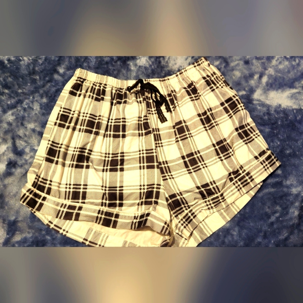 Plaid pj shorts
